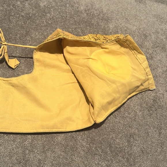 Gold Saree blouse with gold/pearl details - Picture 6 of 6